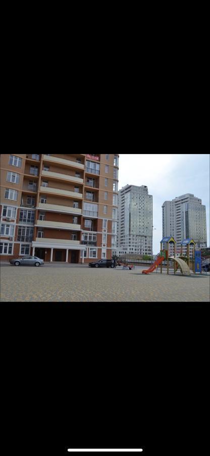 Apartment In Arсadia 2 Bedrooms Odessa Luaran gambar