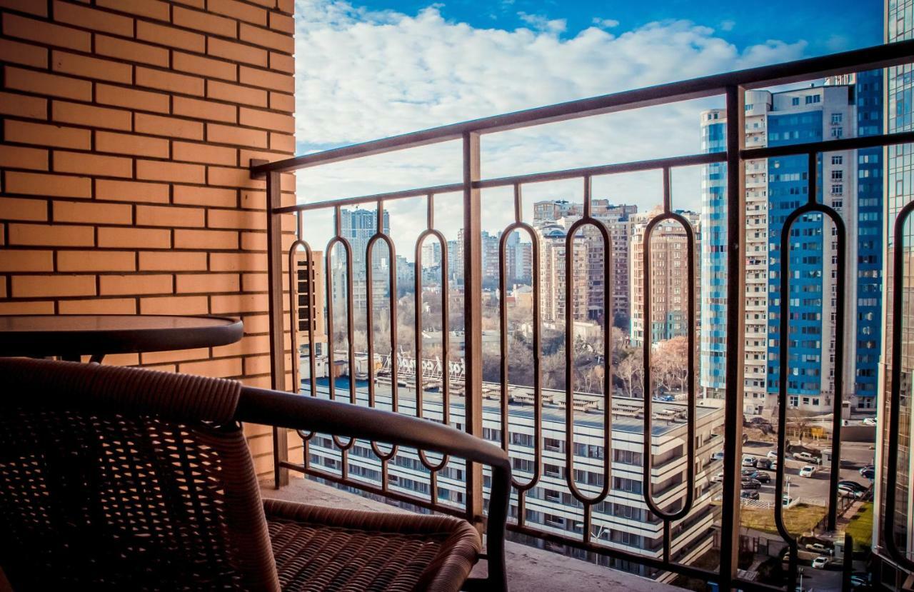 Apartment In Arсadia 2 Bedrooms Odessa Luaran gambar
